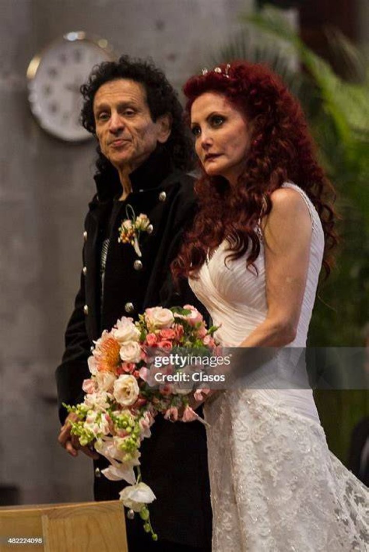 Alex Lora Wife: Meet Chela Lora
