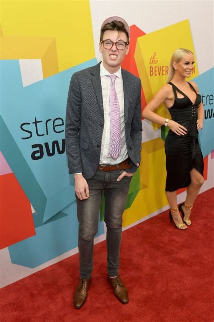 All About Steven Suptic I Age, Net Worth, Relationship, Career