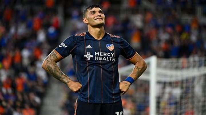 Brandon Vazquez