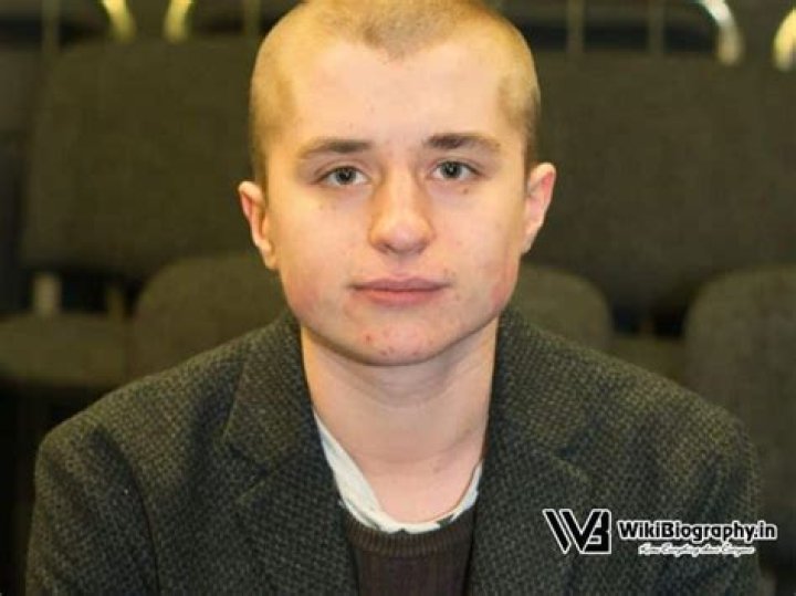 Calum Ross- Wiki, Height, Net Worth, Girlfriend
