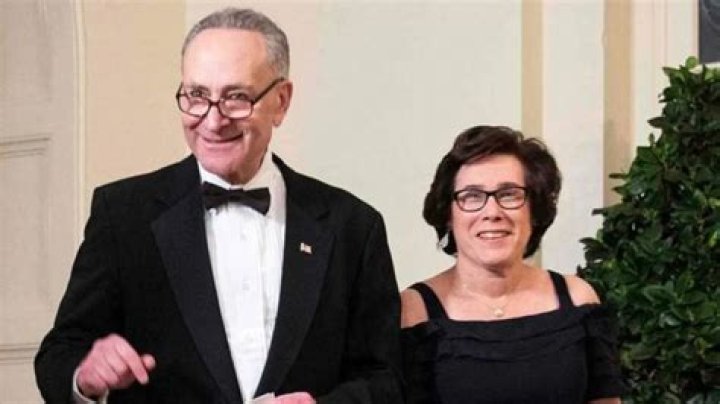 Chuck Schumer Age, Height, Bio, Parents, Net Worth, wife
