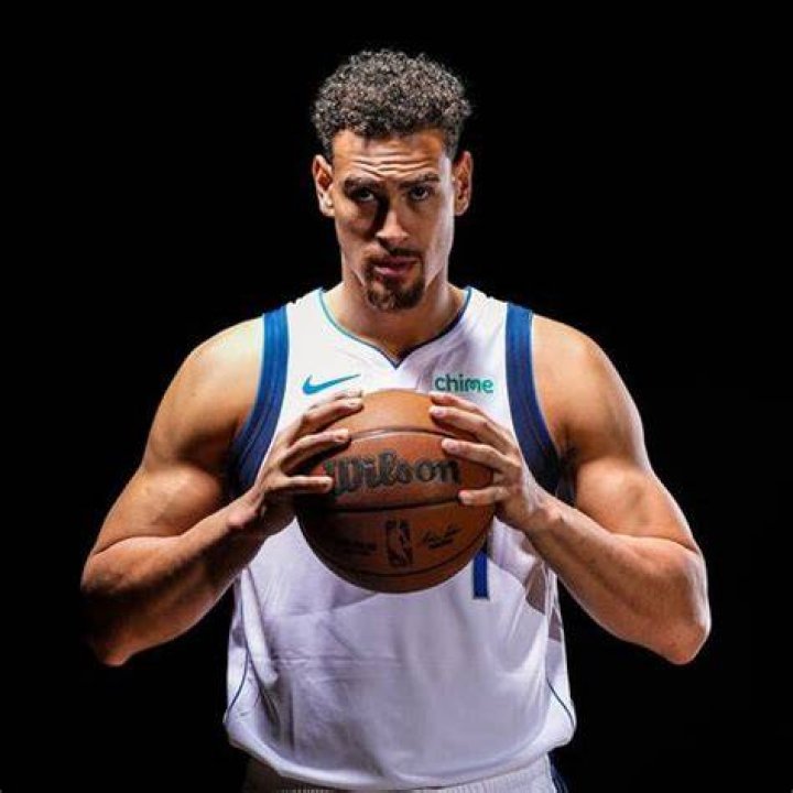 Dwight Powell