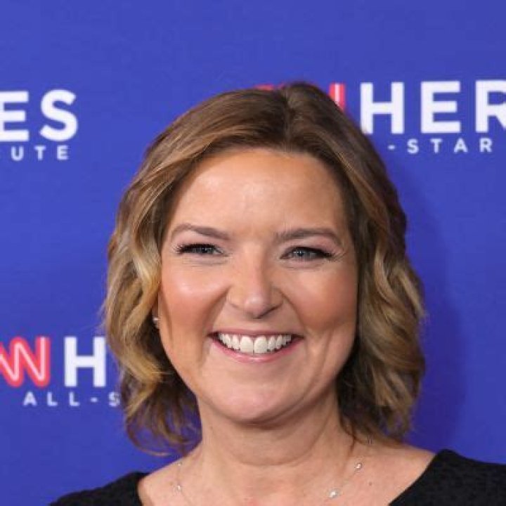 Is Christine Romans Leaving CNN | CNN Anchor Net Worth & Career