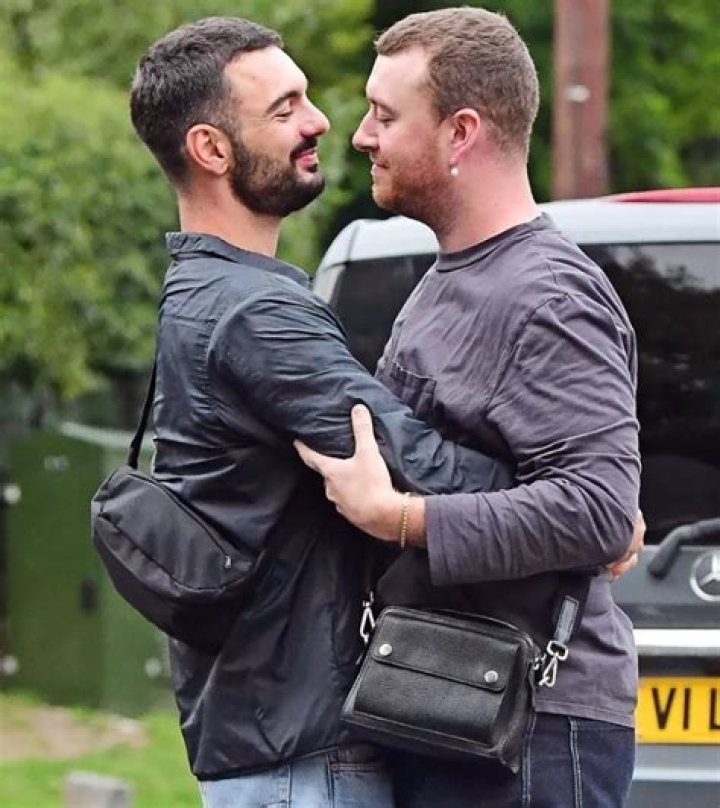 Is Sam Smith Gay, Who Is Sam Smith Boyfriend?