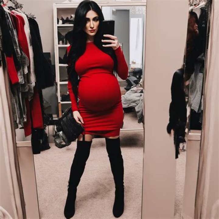 Is Sssniperwolf Pregnant 2023 | Baby Bump And Husband