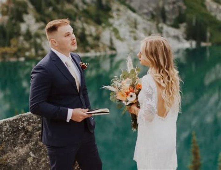 Is Zach Bryan Married? | Relationship And Dating History