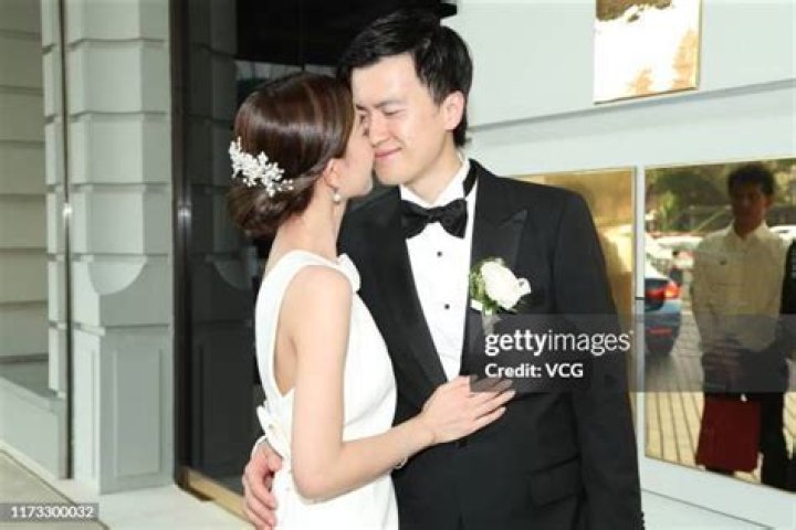 Janice Man Husband Carl Ng Is A Financial Worker