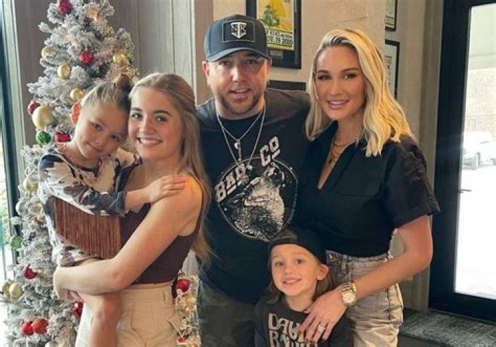 Jason Aldean Parents: Meet Barry and Debbie