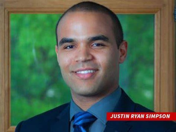 Justin Ryan Simpson- Bio, Wiki, Height, Net Worth, Relationship
