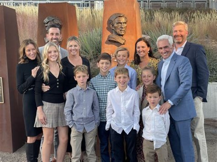 Kyle Shanahan | Family And Sibilings