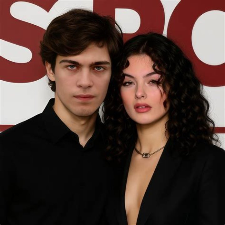 Lorenzo Zurzolo | Career And Girlfriend