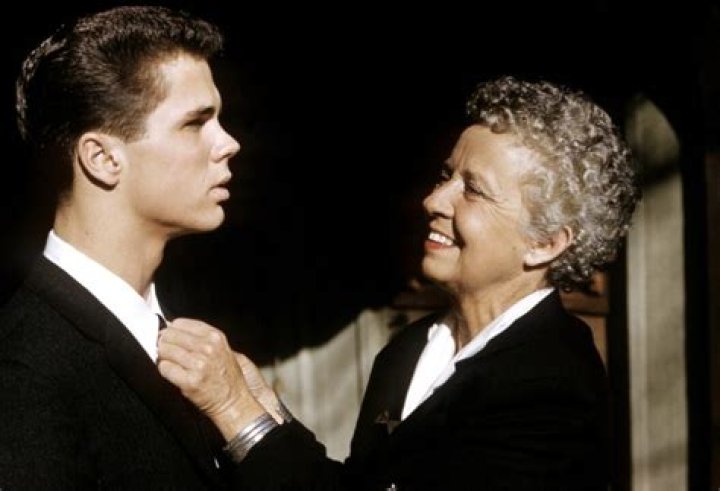 Meet Muriel Montrose: Mother Of Tony Dow