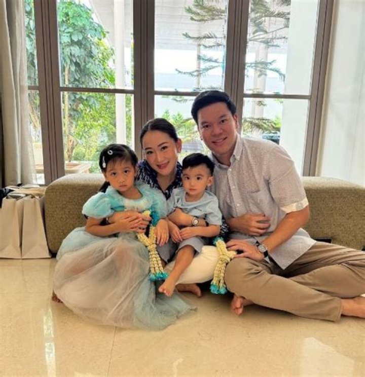 Meet Paetongtarn Shinawatra Husband Pitaka Suksawat | Kids And Family