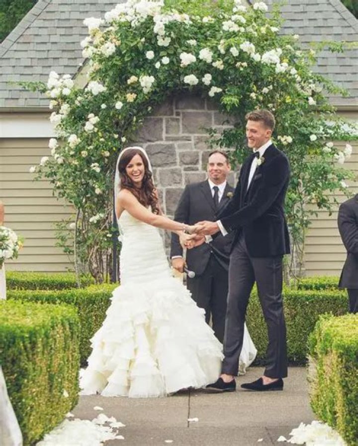 Meyers Leonard Wife: Meet Elle Bielfeldt