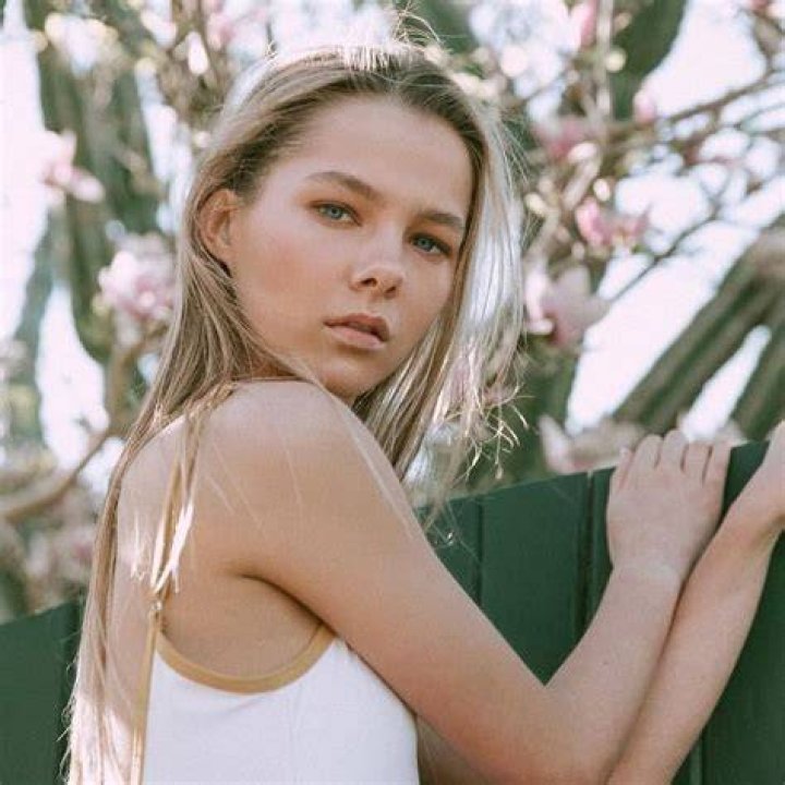 Phoebe Combes