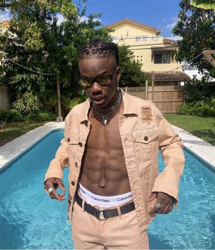 Rema Flaunts His 6 Packs In Miami & The Ladies Are Drooling- Photos