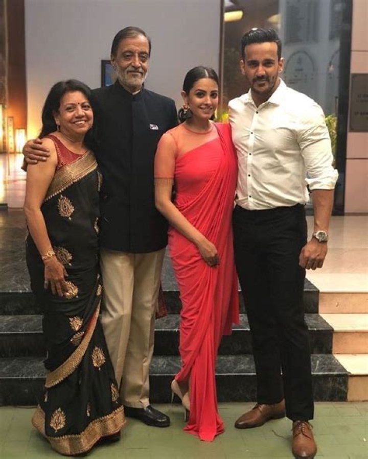Rohit Reddy- Bio, Girlfriend, Height, Career, Net Worth