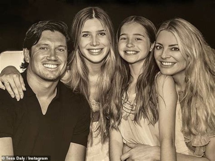 Vernon Kay Children: Phoebe and Amber