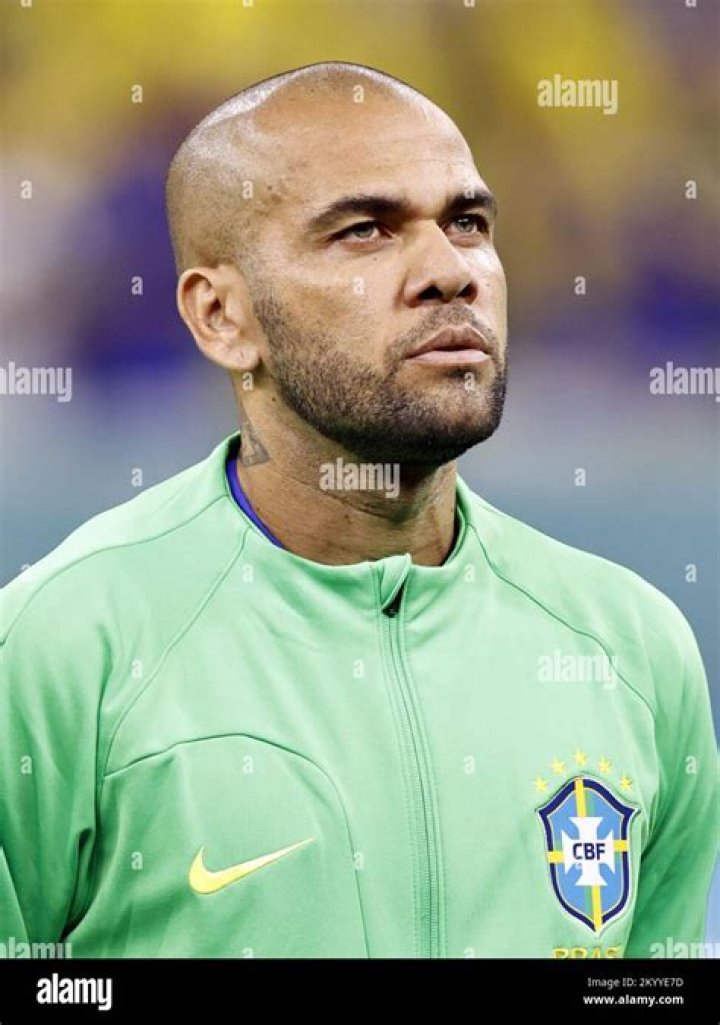 What Has Happened To Brazilian Footballer Hair? Is Dani Alves Bald Now