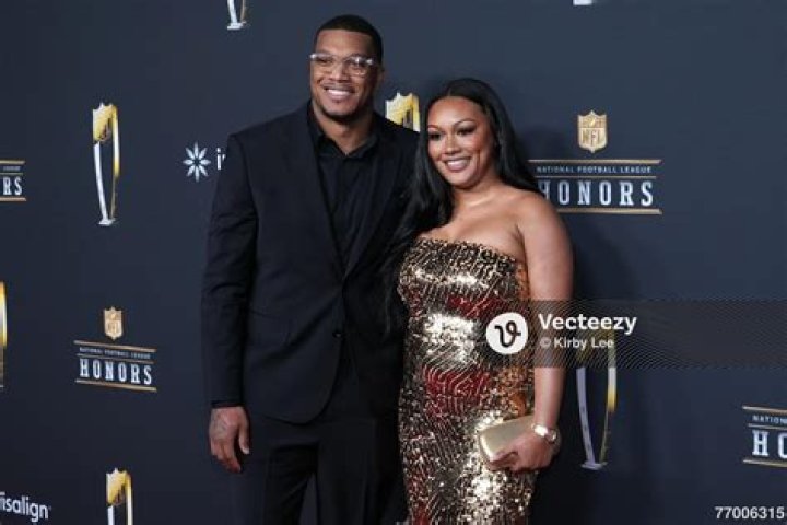 Who is DJ Moore dating: Is DJ Moore married to Raven Battle?