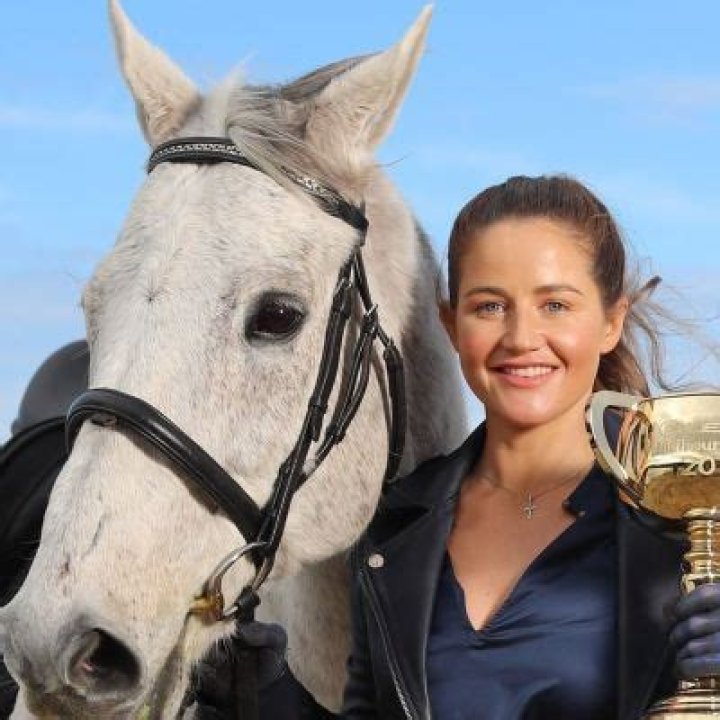 Who Is Michelle Payne Husband | Rumored To Be The Wife Of Darren Weir