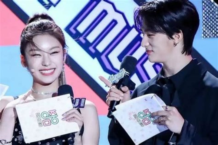 Yeji And Hyunjin Siblings? Family Parents And Net Worth